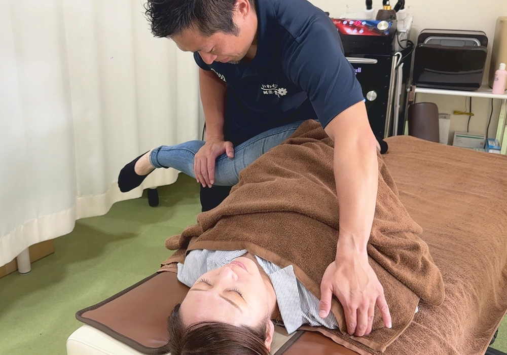 女性のお悩みに寄り添う施術のイメージ